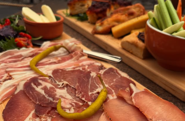 Assiette de charcuterie